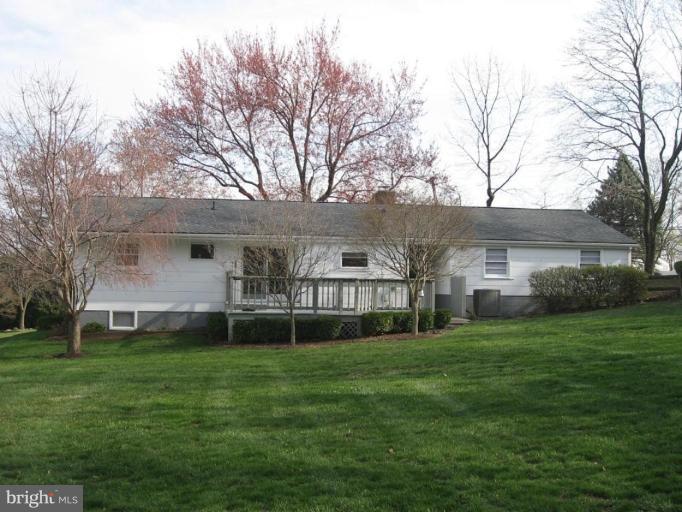 5268 Freter Road Sykesville, MD 21784 - Photo 10 of 17 Exterior (Rear)