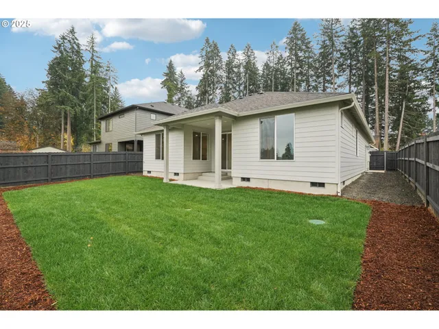 a view front of house with a yard