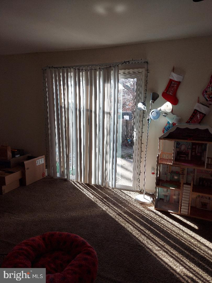 70 Brookshire Road Sicklerville, NJ 08081 - Photo 3 of 20 Great Room