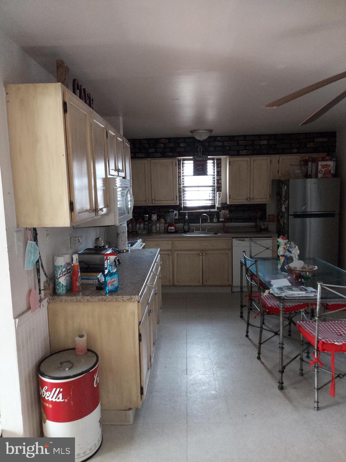 70 Brookshire Road Sicklerville, NJ 08081 - Photo 5 of 20 Kitchen