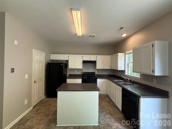 $1,900 | 1207 Joannas Court, Charlotte, NC 28214