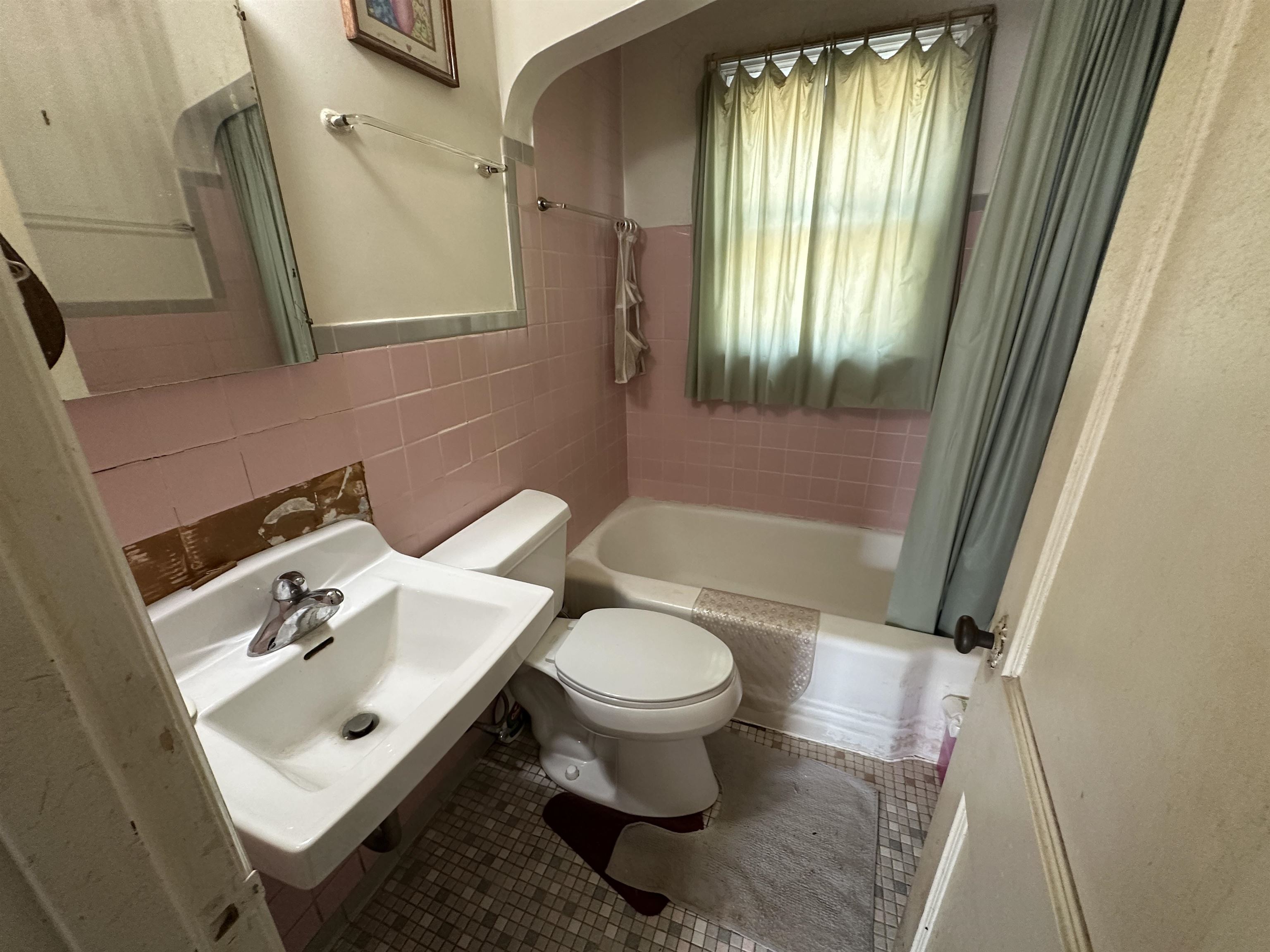 2811 Hoard Street Madison, WI 53704 - Photo 13 of 24