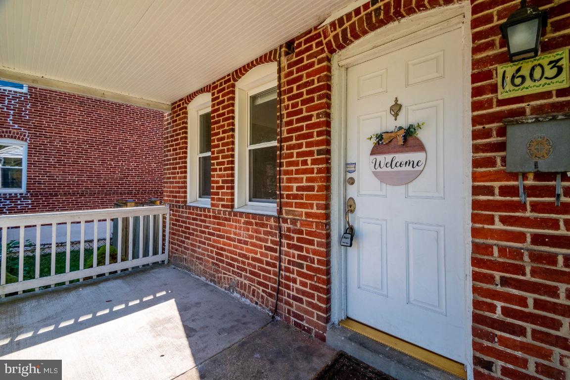 1603 Naturo Road Towson, MD 21286 - Photo 4 of 33 Lovely front porch