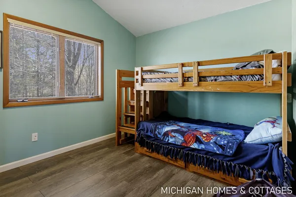 $1,250,000 | 1661 68th Street, Fennville, MI 49408