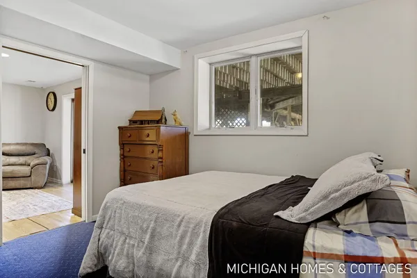 $1,250,000 | 1661 68th Street, Fennville, MI 49408