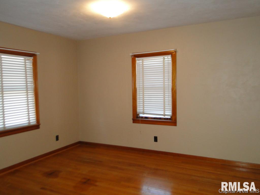 2101 North 19th Street Springfield, IL 62702 - Photo 9 of 17