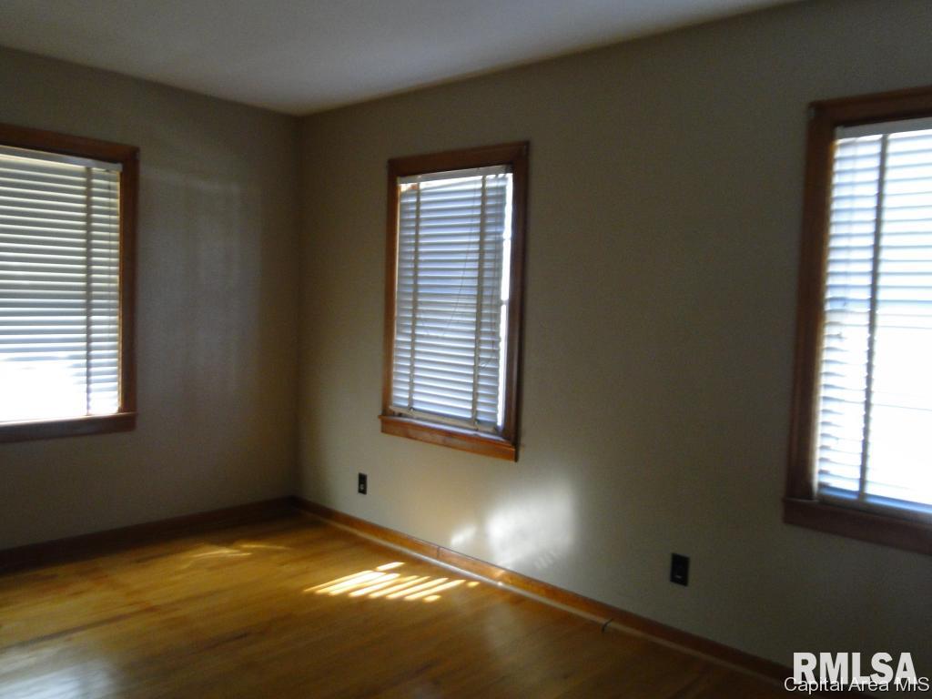 2101 North 19th Street Springfield, IL 62702 - Photo 10 of 17