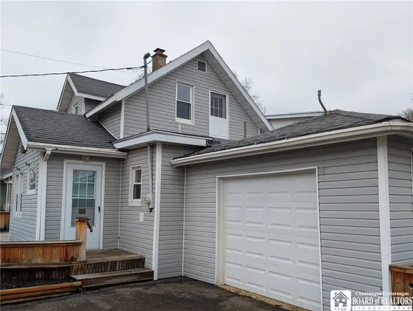 $140,000 | 2802 Elmhurst Avenue, Ellicott, NY 14701