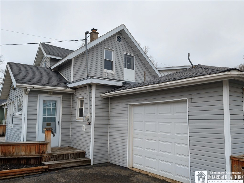 2802 Elmhurst Avenue Ellicott, NY 14701 - Photo 2 of 20