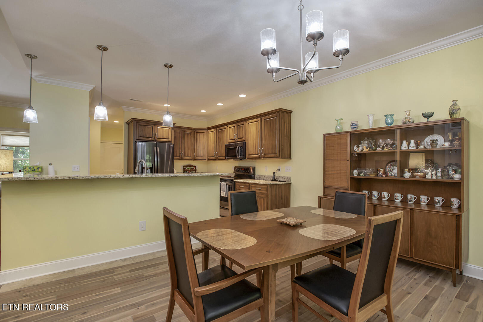 401 Tanasi Way Loudon, TN 37774 - Photo 19 of 44 19_401 Tanasi Way_Breakfast04