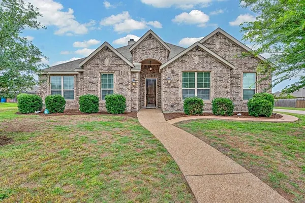 $549,900 | 1012 Steamboat Drive, Hewitt, TX 76643