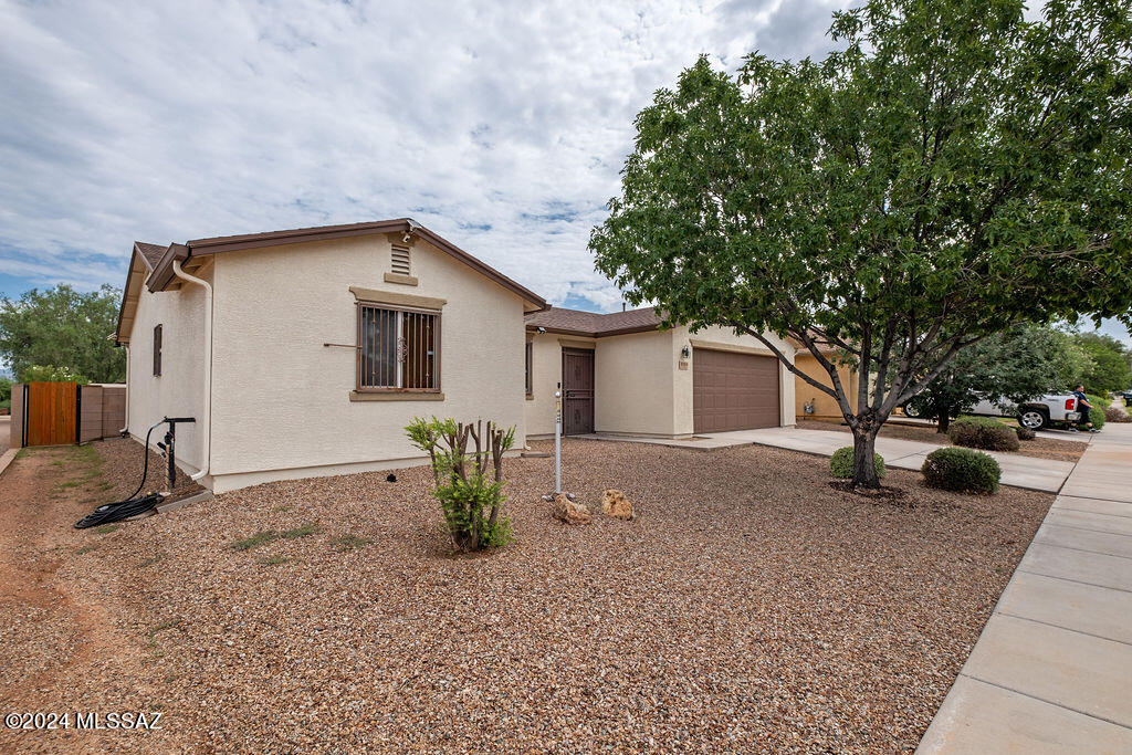 8350 West Razorbill Drive Tucson, AZ 85757 - Photo 3 of 27