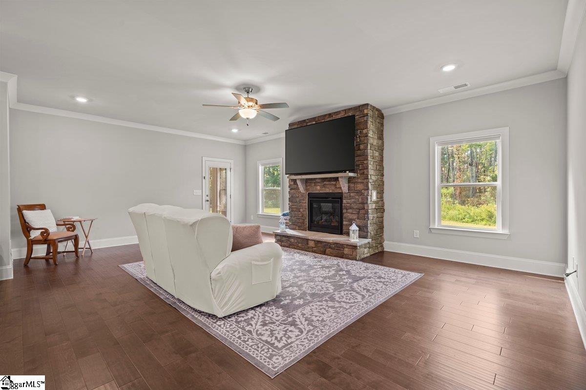 5 Trollingwood Way Pelzer, SC 29669 - Photo 8 of 35