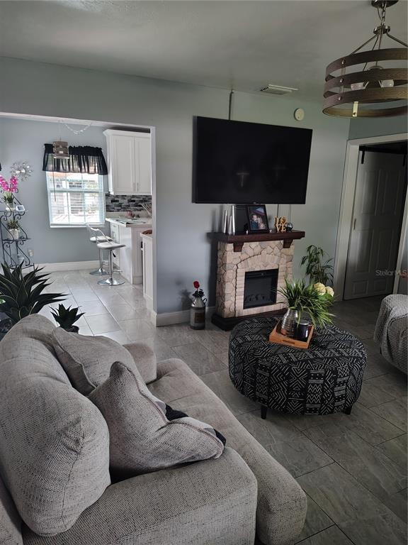 607 Oak Ridge Drive Brandon, FL 33510 - Photo 9 of 28