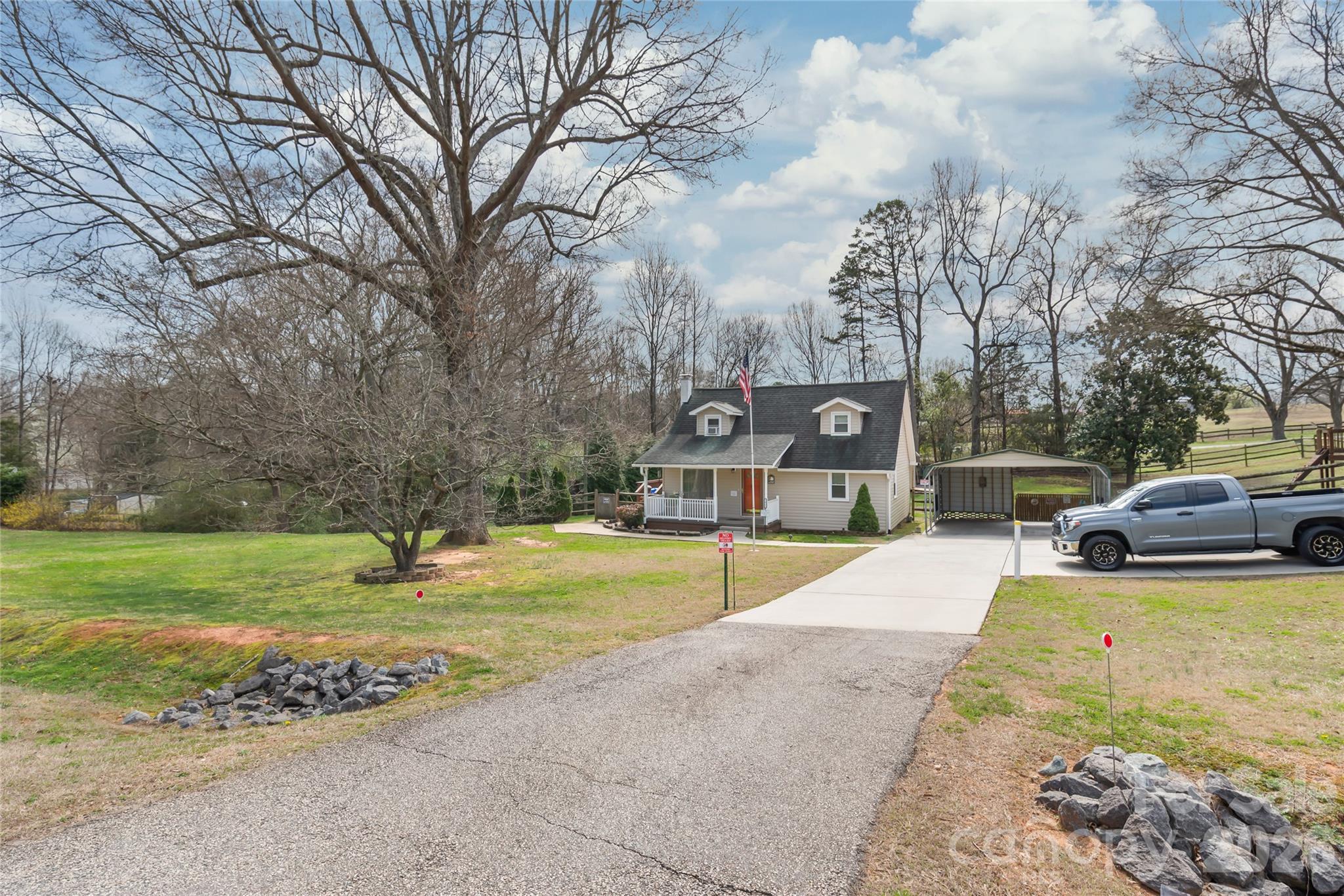 1411 Hensley Road Fort Mill, SC 29715 - Photo 5 of 48