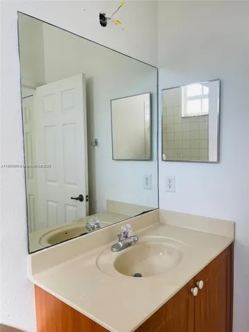 $3,300 | 8048 Northwest 108th Court, Doral, FL 33178