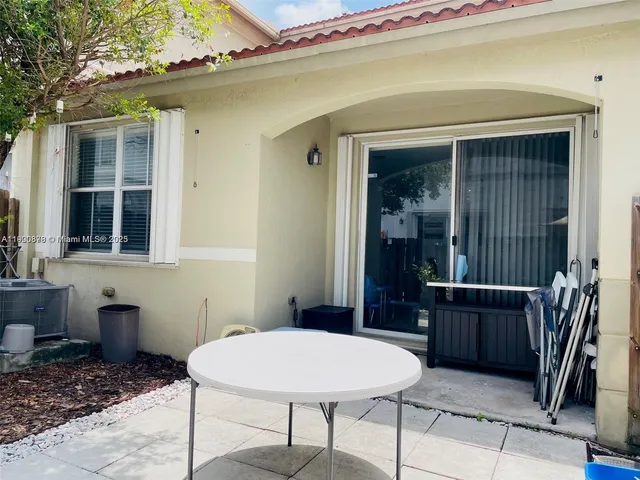 $3,300 | 8048 Northwest 108th Court, Doral, FL 33178