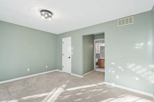 $440,000 | 715 Country Club Drive, Newton, KS 67114