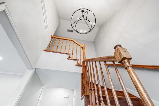 $440,000 | 715 Country Club Drive, Newton, KS 67114