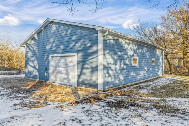 $440,000 | 715 Country Club Drive, Newton, KS 67114