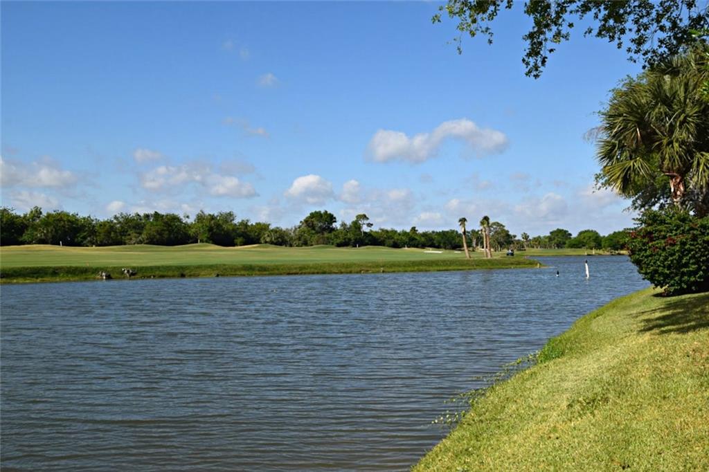 978 Southwest Balmoral Trace Stuart, FL 34997 - Photo 29 of 32 Gallery Image 29