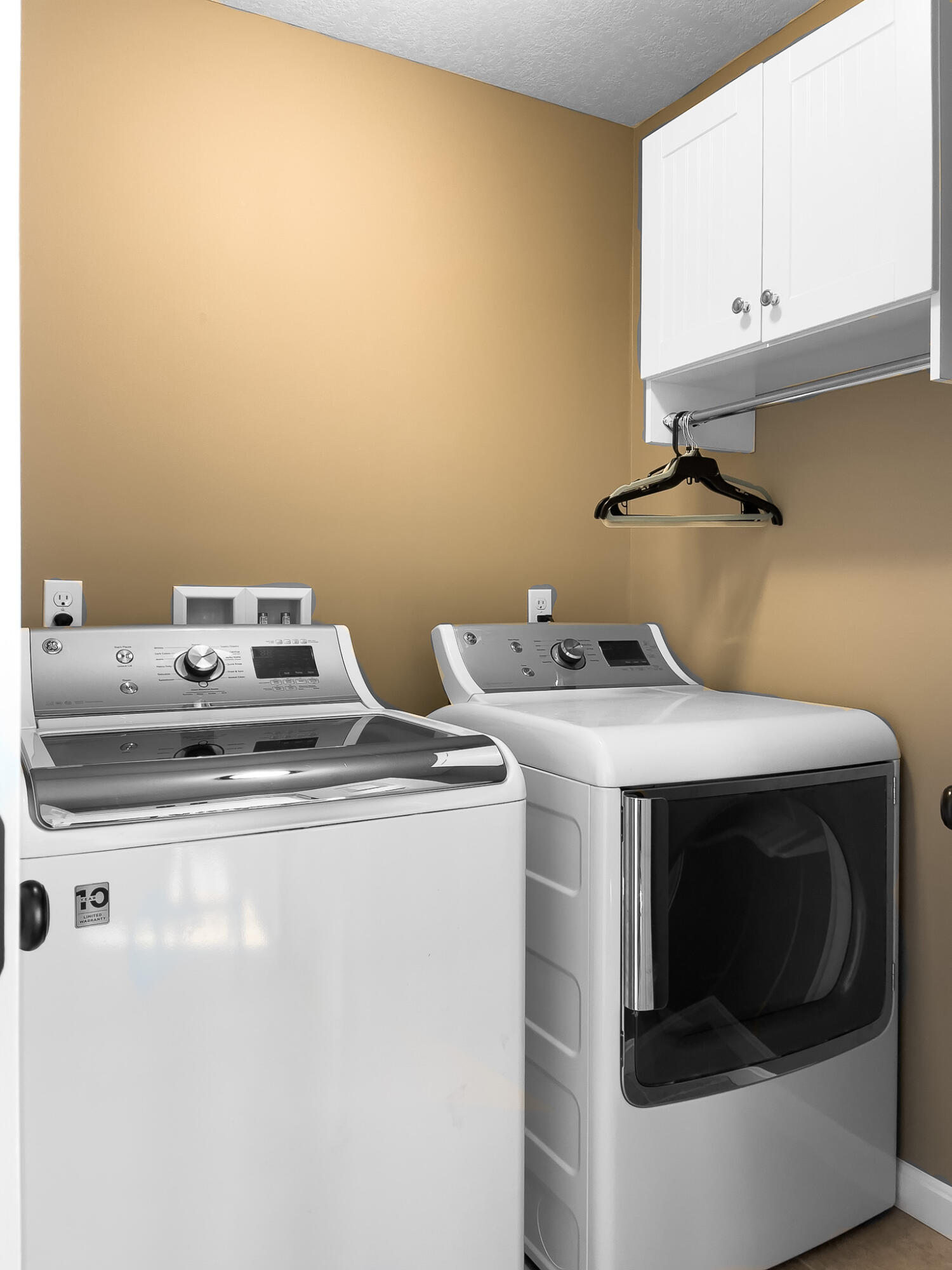 181 Back Road Skowhegan, ME 04976 - Photo 32 of 44 First Floor Laundry