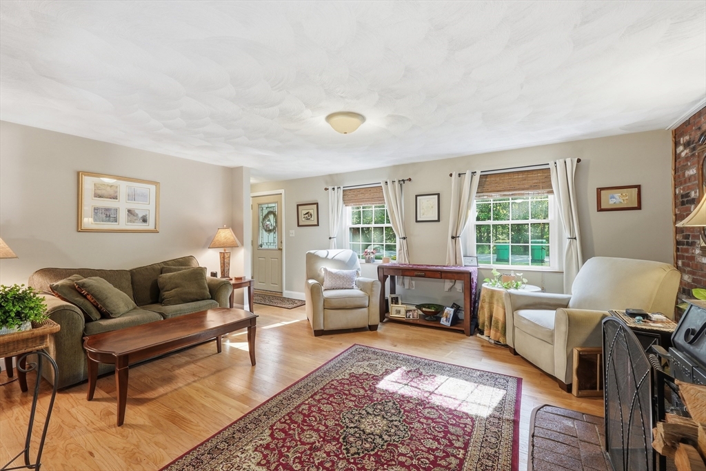 137 Parker Road Lancaster, MA 01523 - Photo 16 of 34 Gallery Image 16