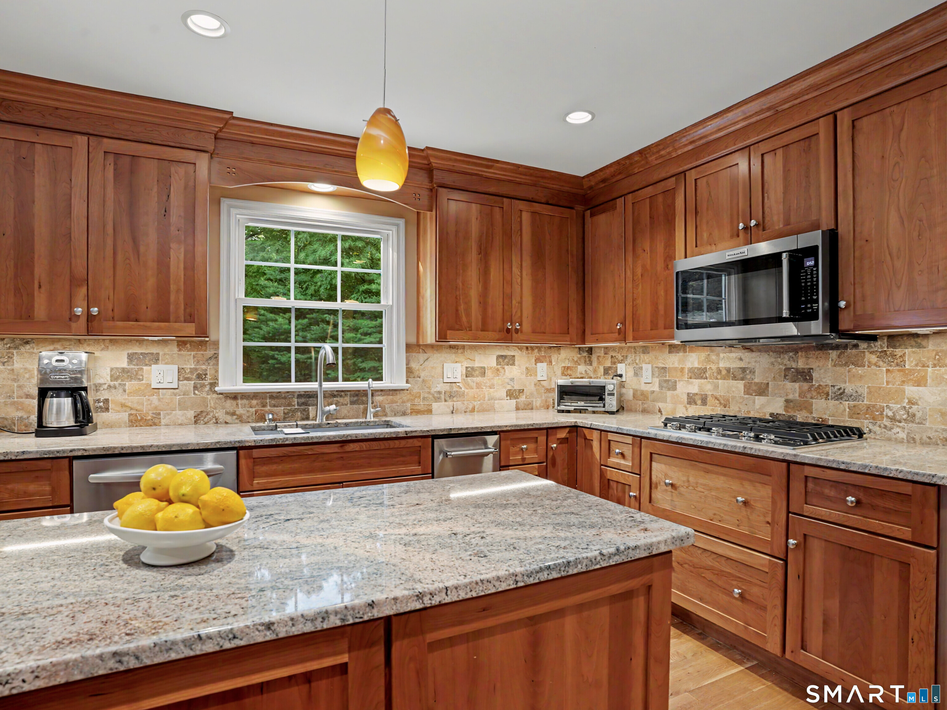 16 Banks Hill Place Ridgefield, CT 06877 - Photo 12 of 36