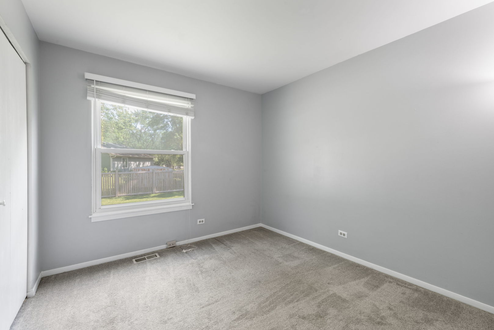 1944 Navarone Drive Naperville, IL 60565 - Photo 14 of 18