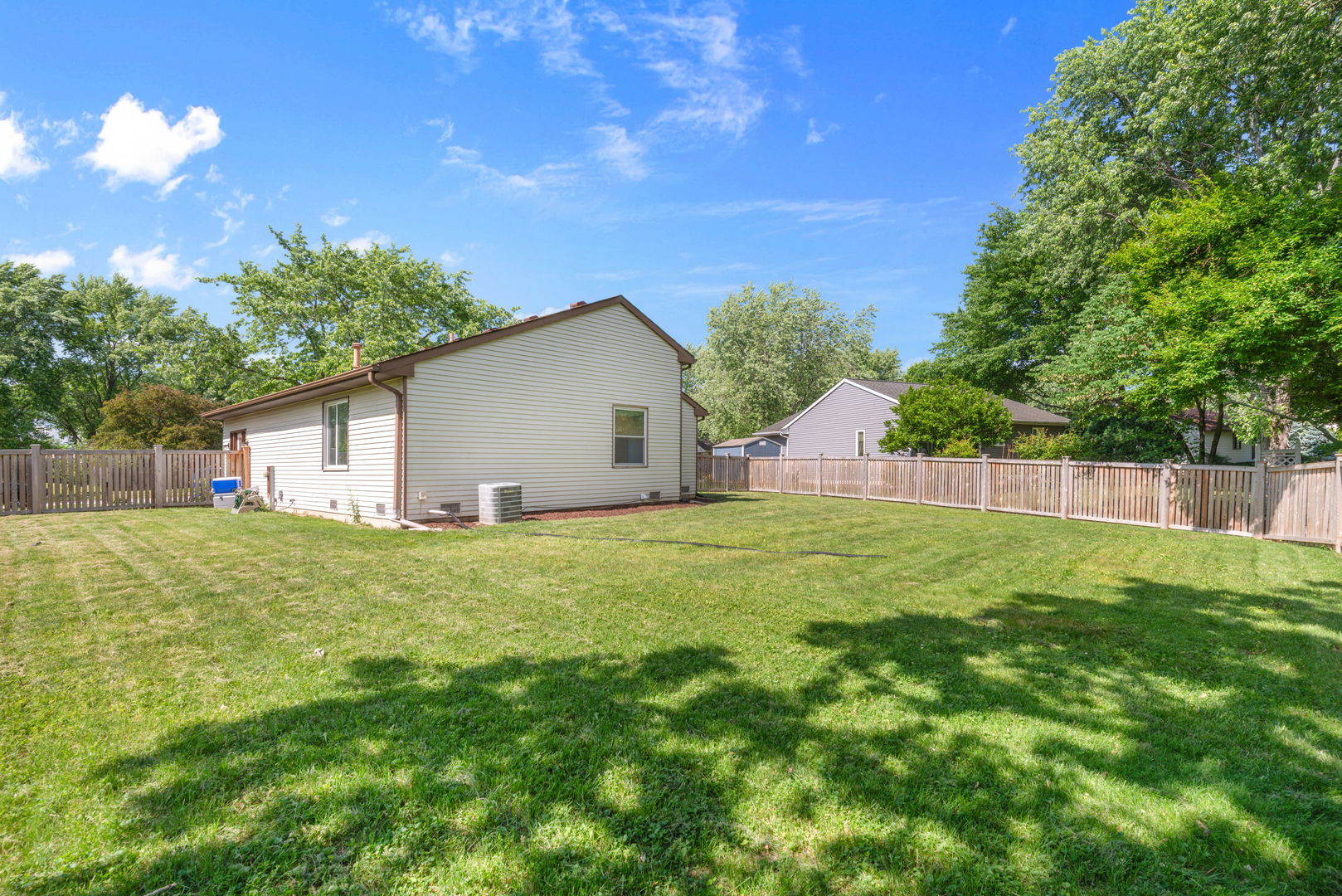 1944 Navarone Drive Naperville, IL 60565 - Photo 17 of 18