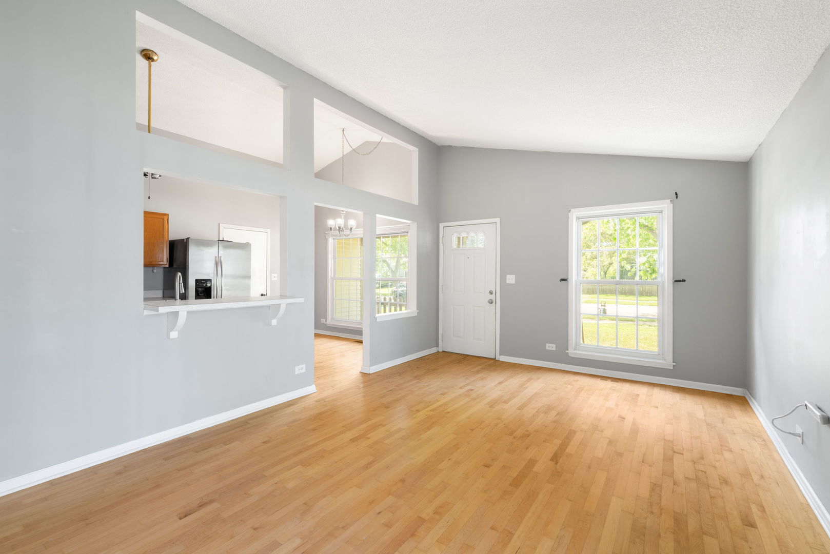 1944 Navarone Drive Naperville, IL 60565 - Photo 8 of 18