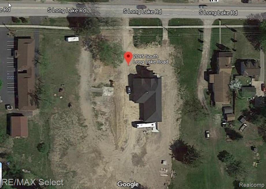 2095 South Long Lake Road Fenton, MI 48430 - Photo 1 of 8