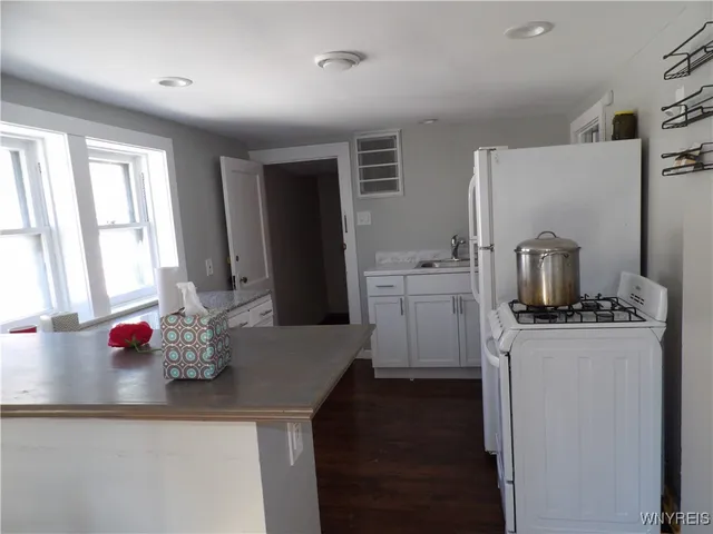 $169,900 | 2115 Union Road, West Seneca, NY 14224