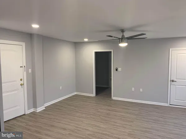 $1,250 | 6001-2 North 17th Street, Unit 309, Philadelphia, PA 19141