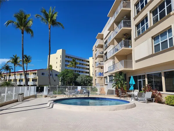 $2,450 | 88500 Overseas Highway, Unit 301, Islamorada, FL 33036