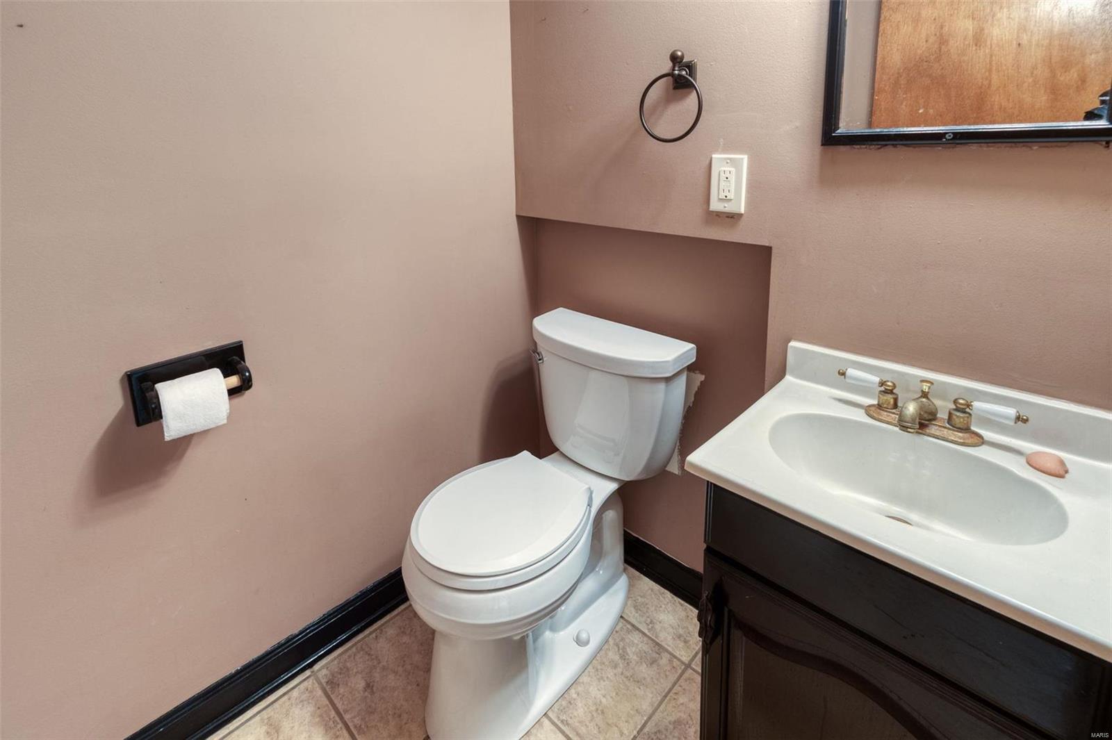 5190 Paradise Lane High Ridge, MO 63049 - Photo 33 of 52