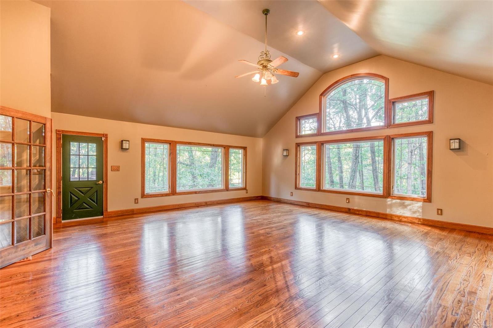 5190 Paradise Lane High Ridge, MO 63049 - Photo 9 of 52