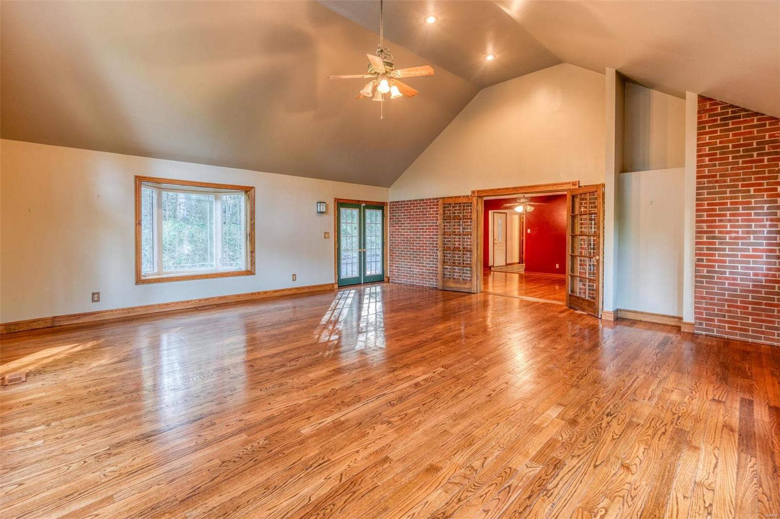 5190 Paradise Lane High Ridge, MO 63049 - Photo 10 of 52