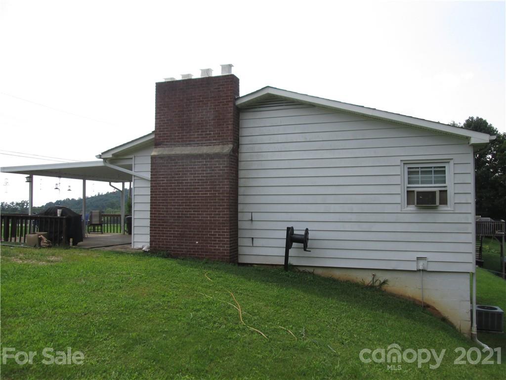 1170 Drag Strip Road Hudson, NC 28638 - Photo 4 of 26 Gallery Image 4