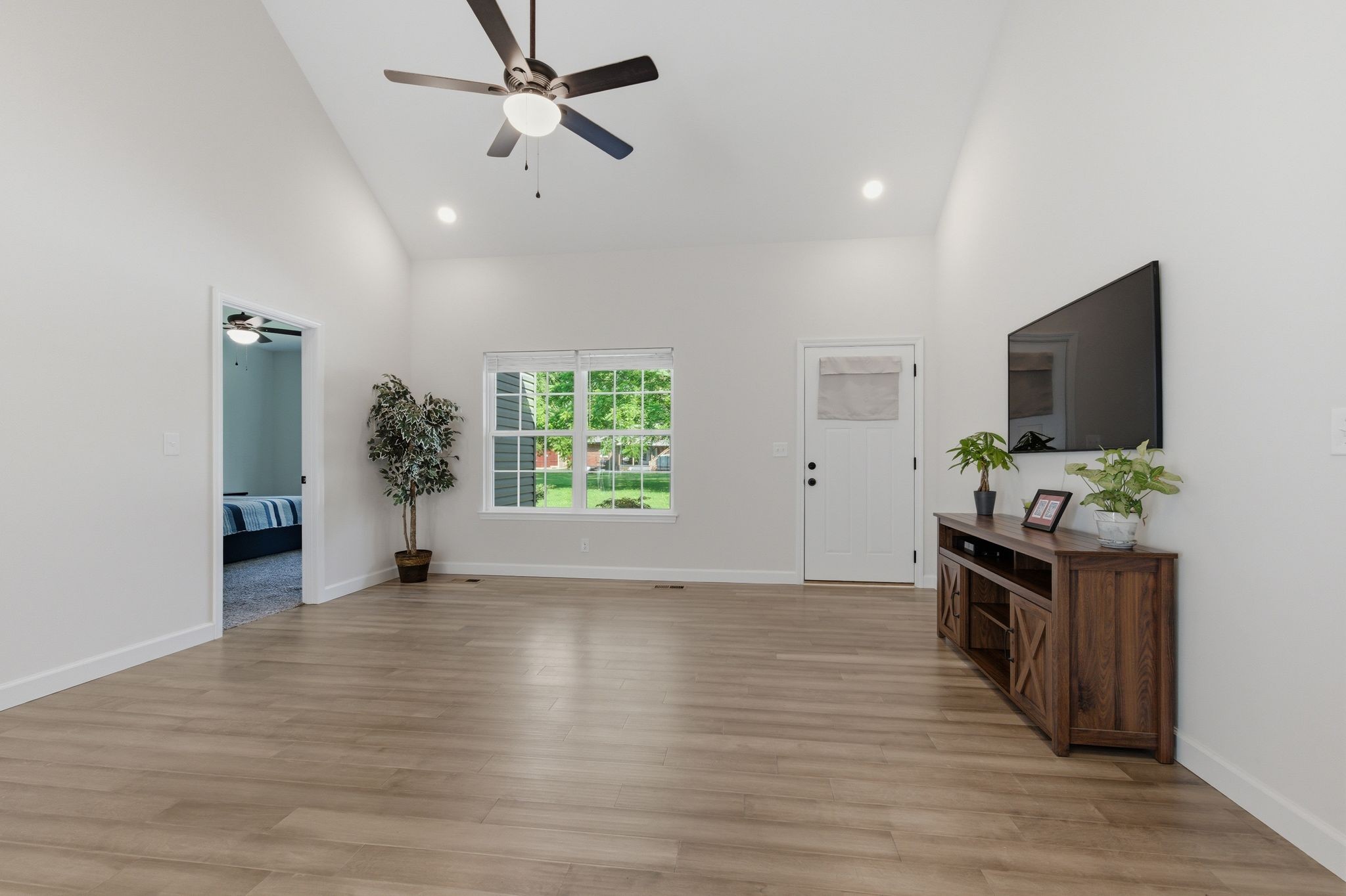 896 Hawkins Road White Bluff, TN 37187 - Photo 6 of 30
