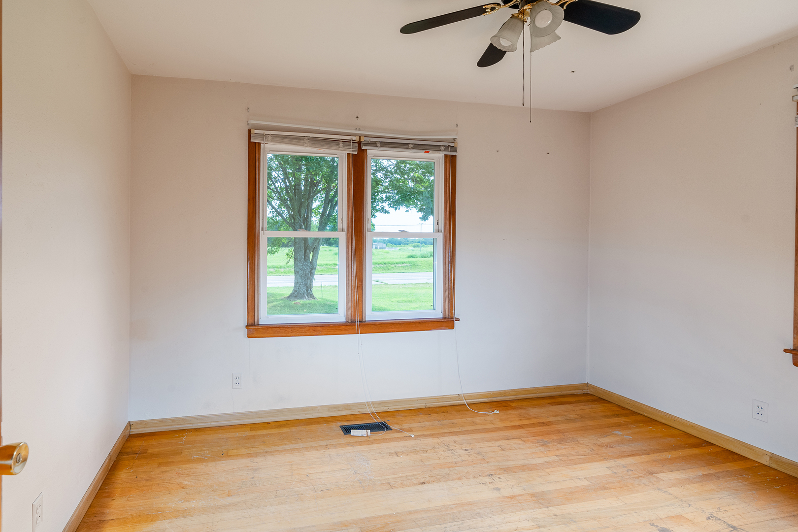 6793 Giant City Road Carbondale, IL 62902 - Photo 11 of 27 Gallery Image 11