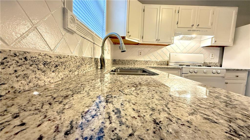 4712 Valley Ridge Drive Duluth, GA 30096 - Photo 9 of 24