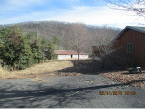 355 Webster Valley Road Rogersville, TN 37857 - Photo 3 of 5 barn