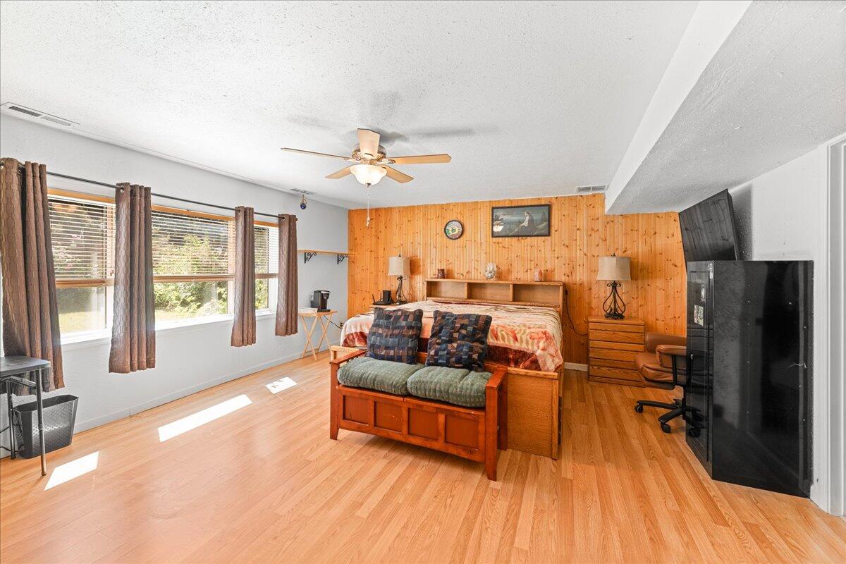 4093 Old Upton Road Central Point, OR 97502 - Photo 10 of 23 a living room with furniture and a large window