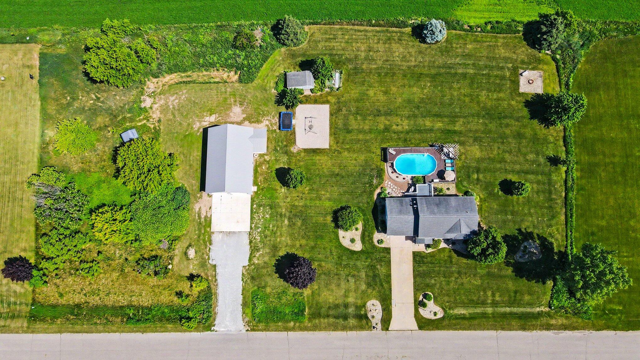 4913 Daisy Way Fremont, MI 49412 - Photo 33 of 48 046_file_5787