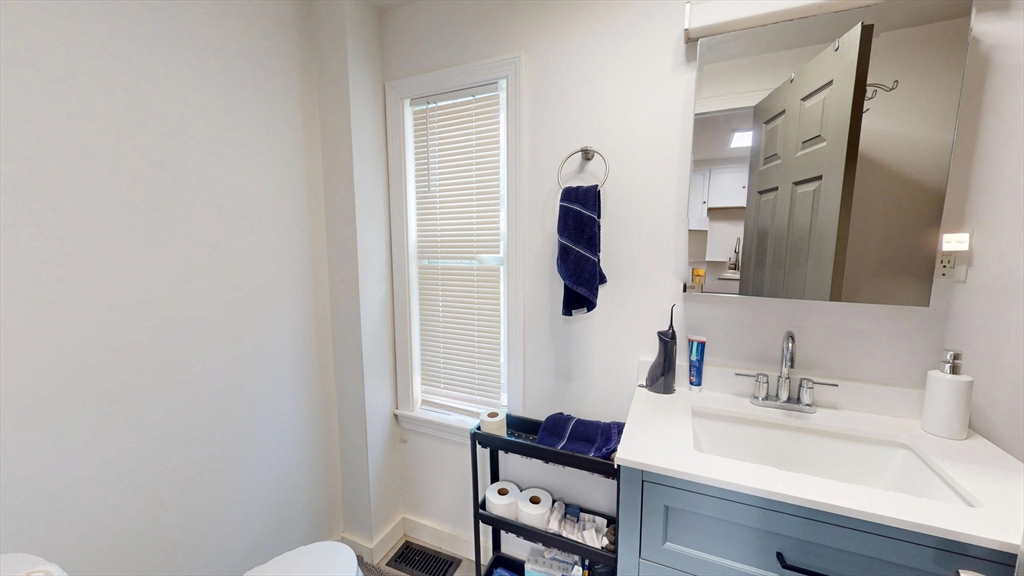 10 Washington Street, Unit 2 Medford, MA 02155 - Photo 3 of 6