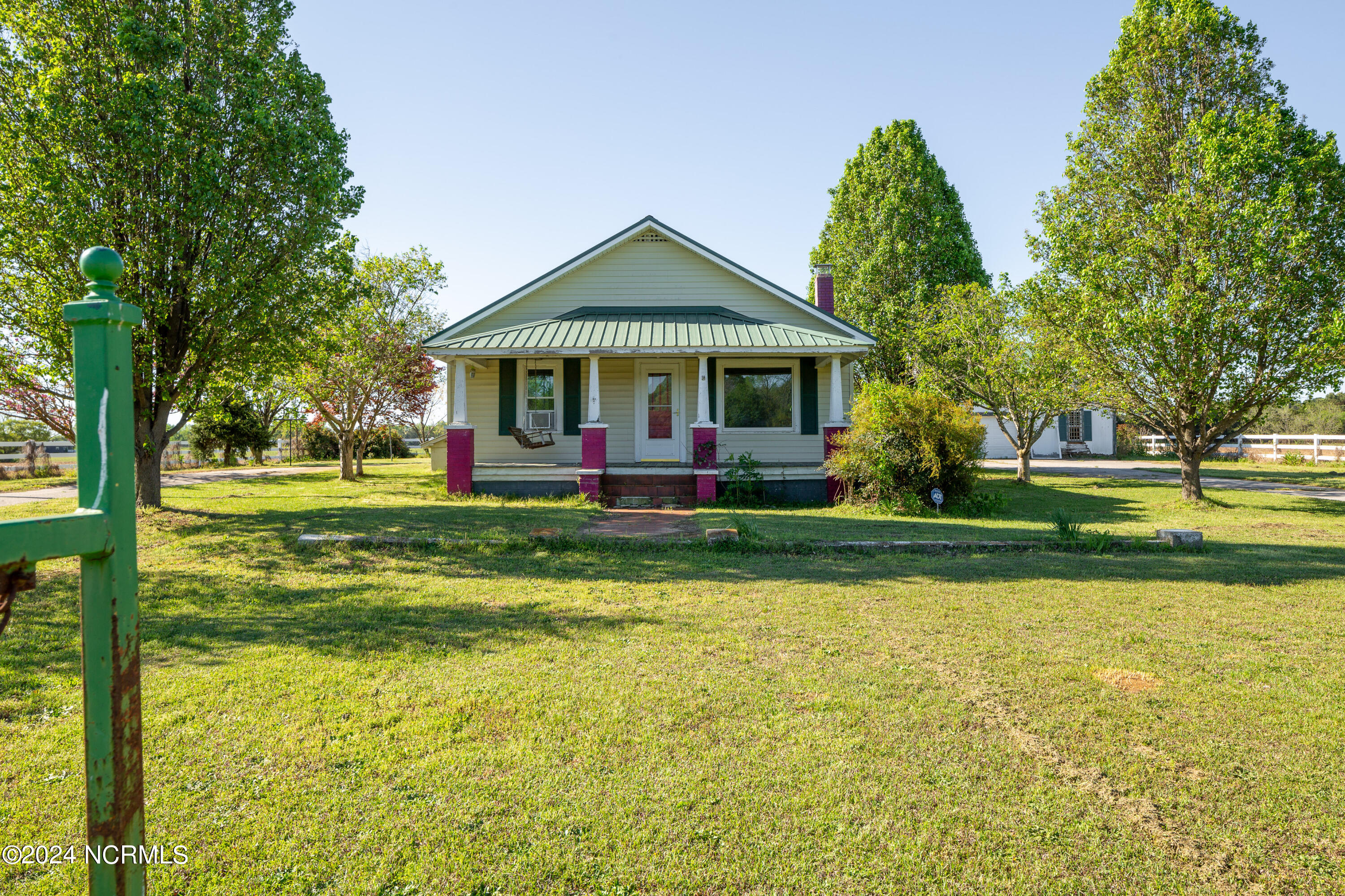 4620 Roanoke Road Newton Grove, NC 28366 - Photo 3 of 35 4620 Roanoke Rd-4