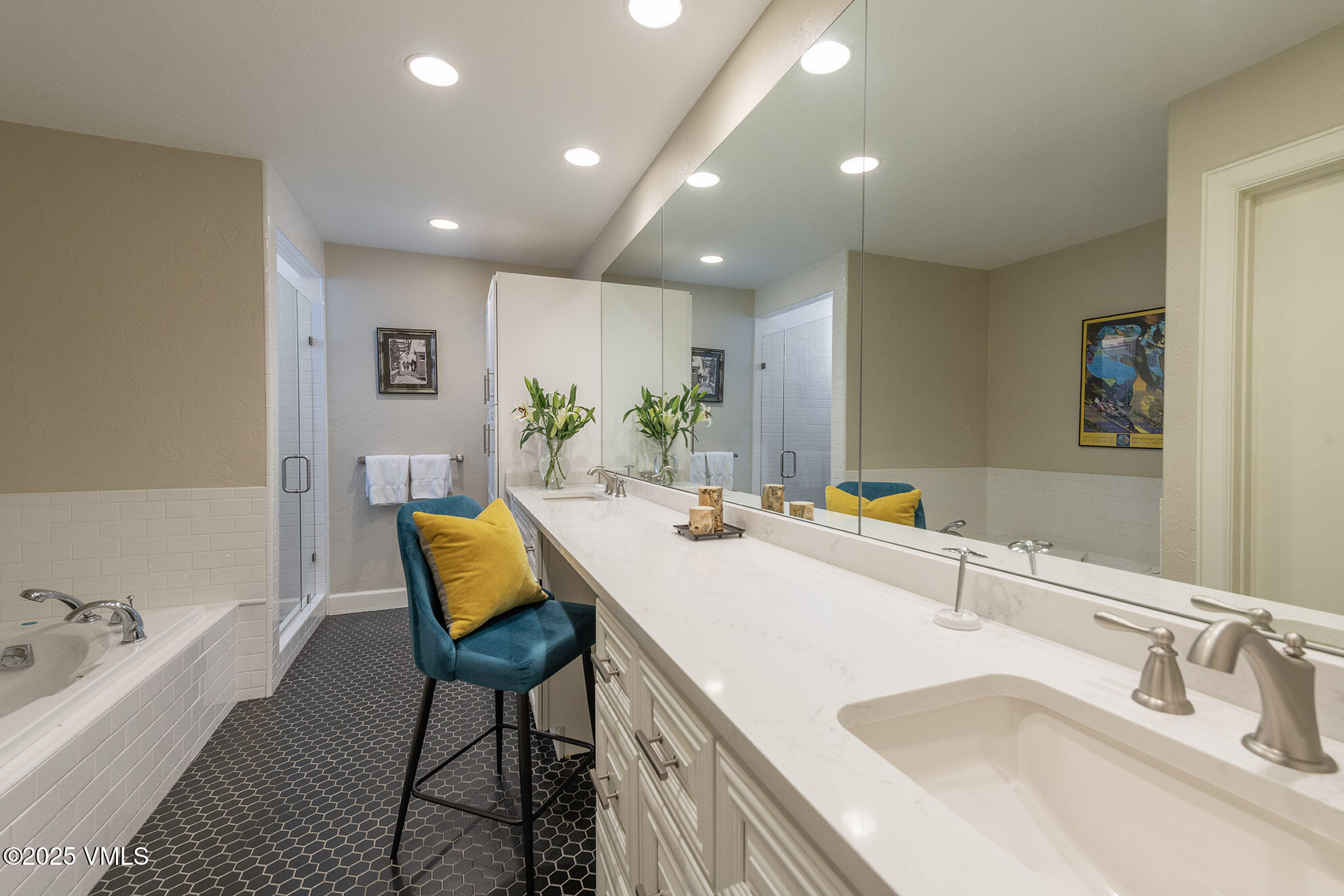 1935 Vermont Road, Unit A Vail, CO 81657 - Photo 17 of 20 1935 5