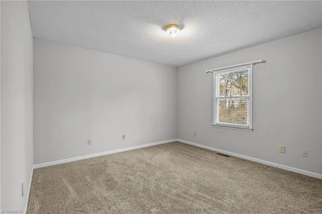 $207,000 | 111 Sharon Drive, Lexington, NC 27292