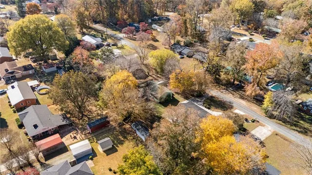 $207,000 | 111 Sharon Drive, Lexington, NC 27292